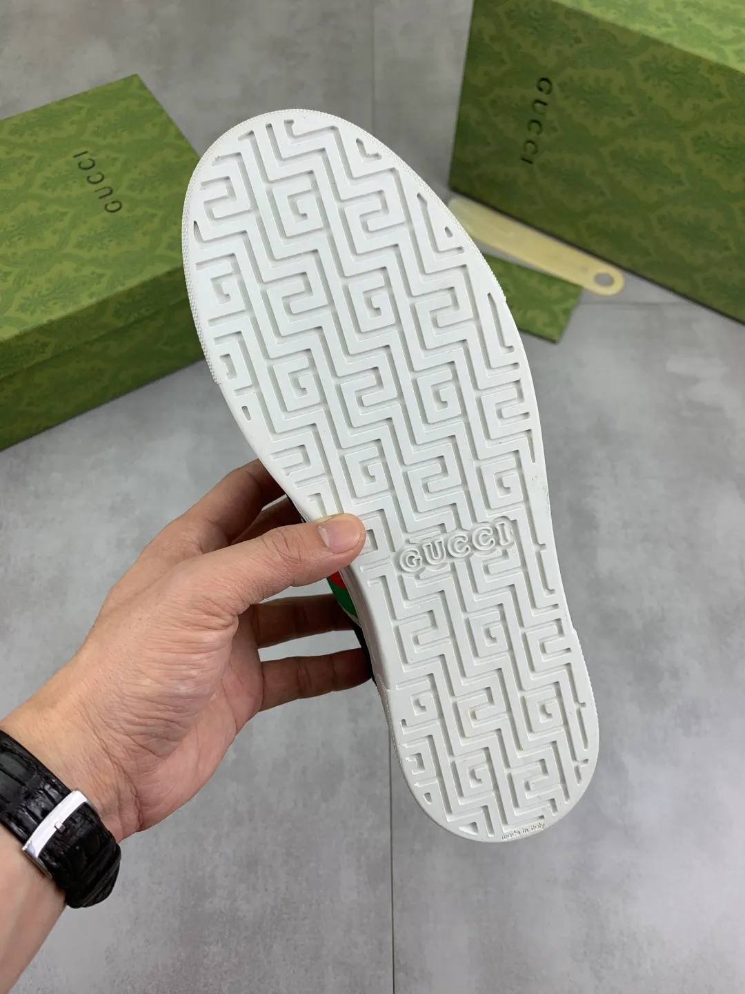 Men's men's shoes 💰P440💰 [New model] (GUCCI) official website's latest 🎁🎁casual and fashionable men's shoes 👟, hot style 💥 style is simple and elegant, exclusive for trendy men. Unique official website's latest brand double G elements Original 👑Gucci decoration, fashionable and generous, the fabric is original frosted calfskin✅Fully imported first-layer pigskin lining, the official website specifies wear-resistant, lightweight original rubber casual outsole, the classic model is taken in real life🎬38-44 3️⃣ colors available